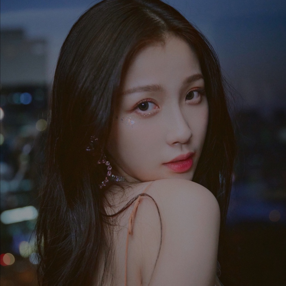 虞书欣Esther profile photo
